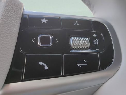 New 2026 Genesis GV70 2.5T Advanced image 22