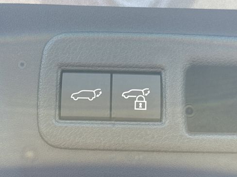 New 2026 Toyota C-HR AWD/4WD image 13