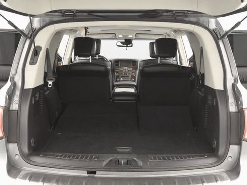 Used 2016 INFINITI QX80 4WD w/ Driver's Assistance Package image 23