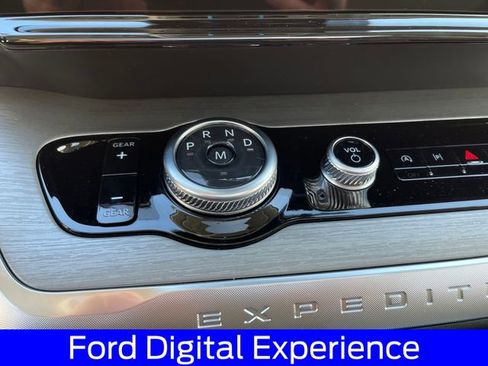 New 2026 Ford Expedition Max Platinum AWD/4WD image 24