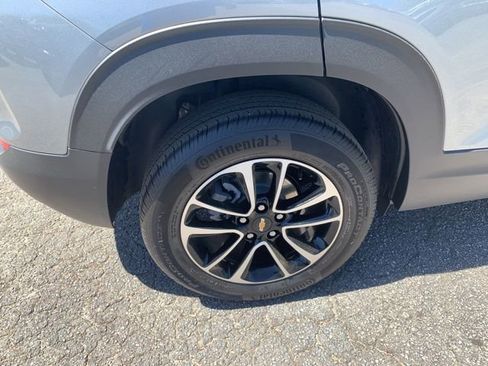 Used 2026 Chevrolet TrailBlazer LT w/ Driver Confidence Package image 39