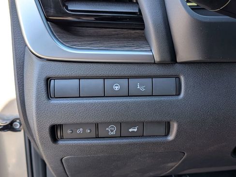 New 2026 Nissan Rogue Platinum w/ Tech Package AWD/4WD image 17