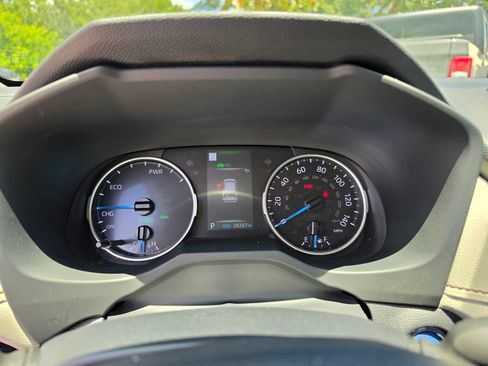 Certified 2022 Toyota RAV4 XLE AWD/4WD image 12