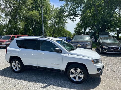 Used 2014 Jeep Compass Sport w/ Power Value Group AWD/4WD image 4