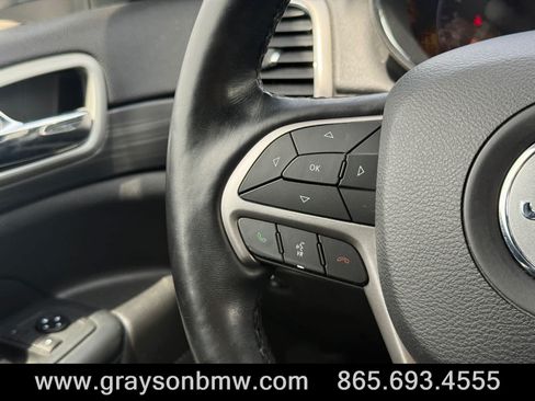 Used 2020 Jeep Grand Cherokee Altitude AWD/4WD image 20