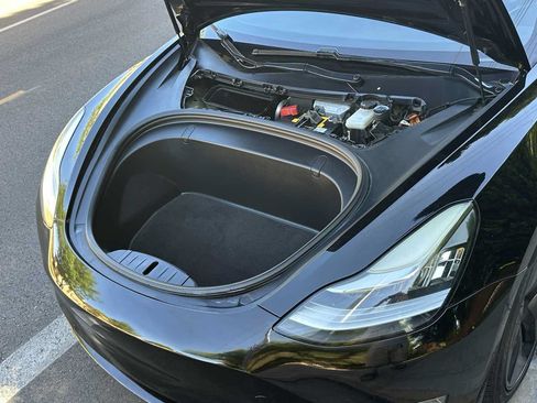 Used 2018 Tesla Model 3 Long Range RWD image 53