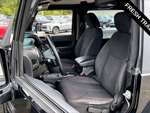 Used 2014 Jeep Wrangler Sport AWD/4WD image 19