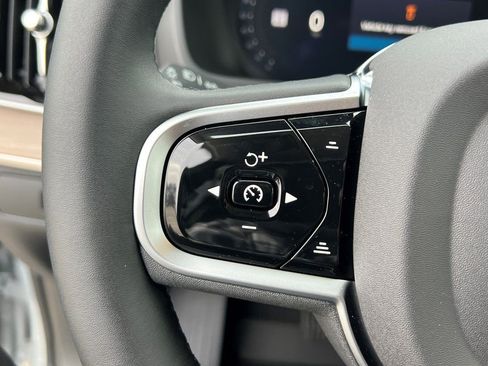 New 2026 Volvo XC90 B6 Plus w/ Protection Package Premier image 20