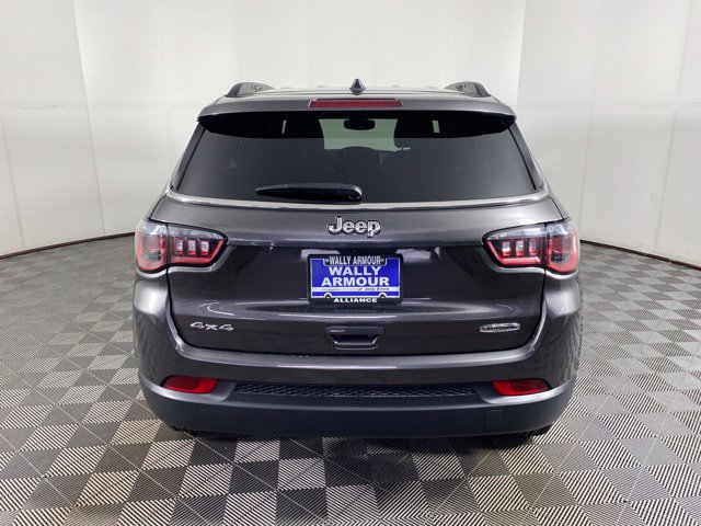 Used 2023 Jeep Compass Latitude AWD/4WD image 8
