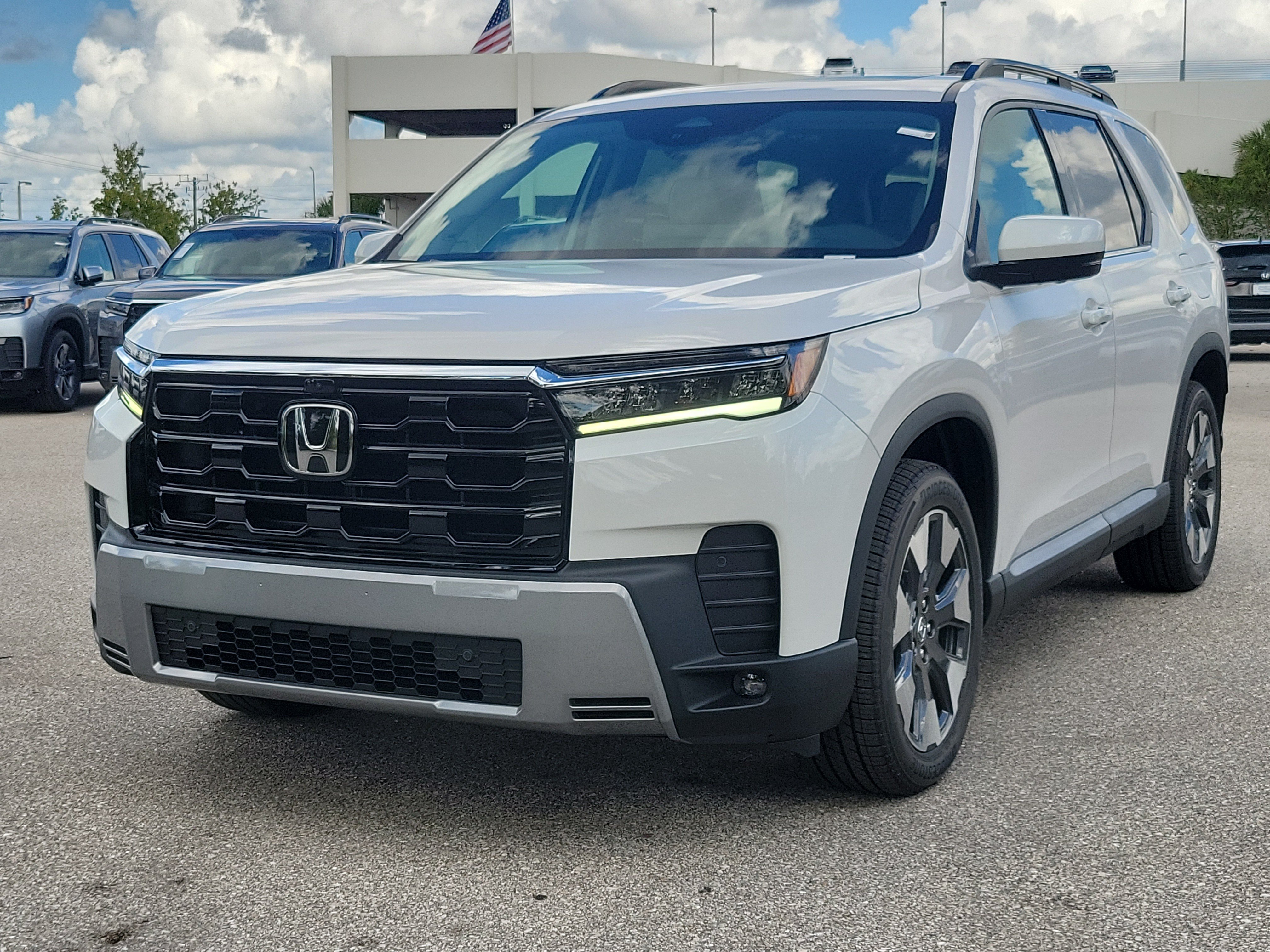 New 2026 Honda Pilot Elite image 3