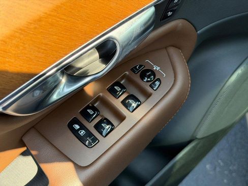 Used 2023 Volvo XC90 B6 Plus w/ Protection Package image 18