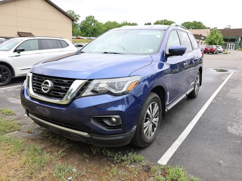 Used 2018 Nissan Pathfinder SL AWD/4WD image 3