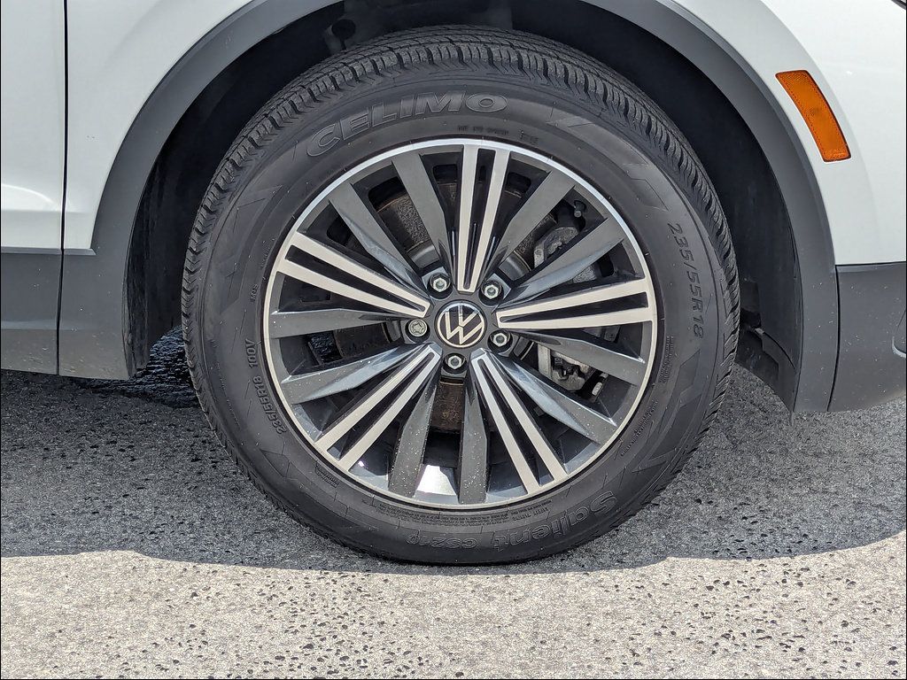 Used 2024 Volkswagen Tiguan Wolfsburg Edition AWD/4WD image 12