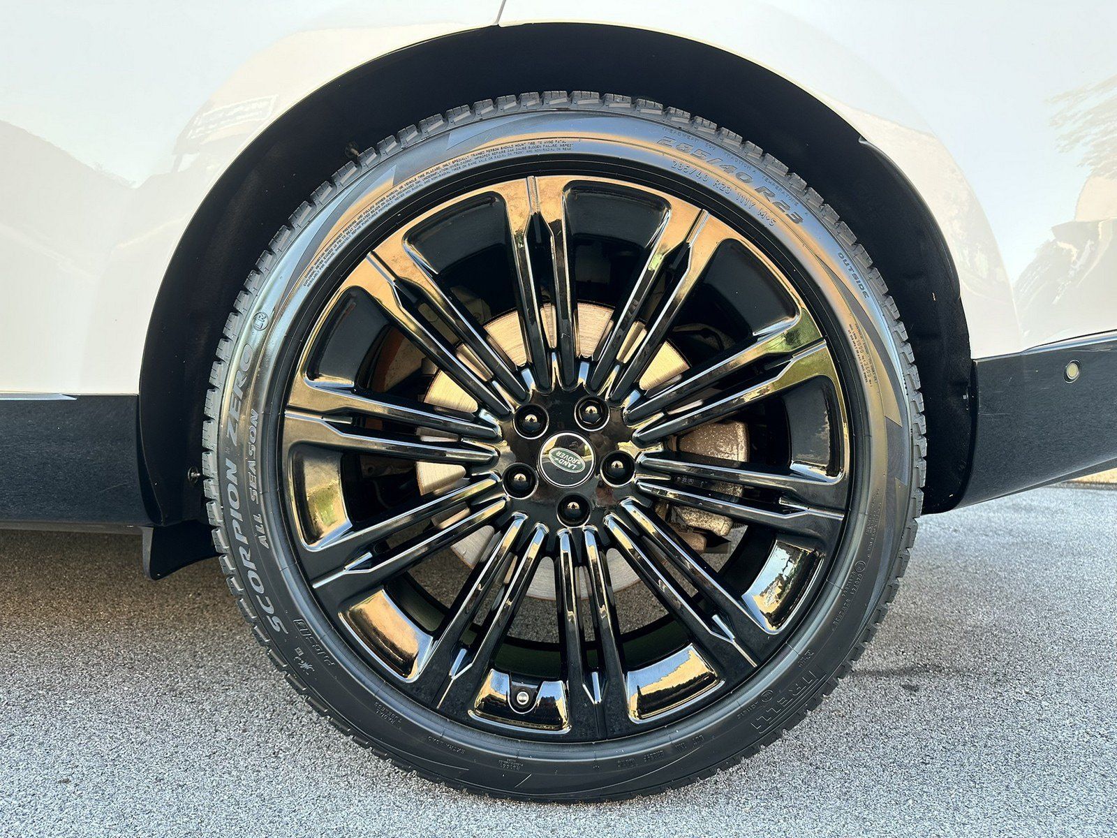 Used 2023 Land Rover Range Rover SE AWD/4WD image 92