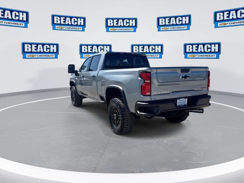 New 2026 Chevrolet Silverado 2500 ZR2 AWD/4WD image 6