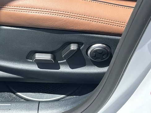 New 2026 Genesis GV70 2.5T Advanced AWD/4WD image 14