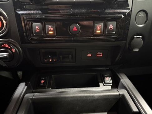 Certified 2021 Nissan Titan PRO-4X w/ Pro-4x Convenience Package image 24