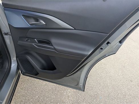 New 2026 Chevrolet Equinox EV LT image 33