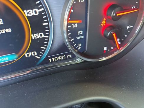 Certified 2017 GMC Acadia Denali w/ Technology Package FWD image 18