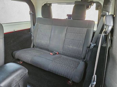 Used 2012 Jeep Wrangler Rubicon w/ PWR Convenience Group image 17