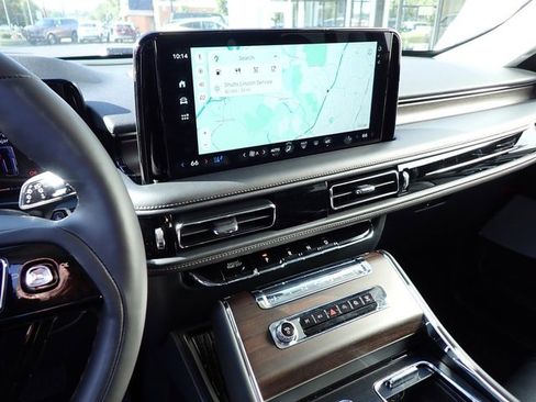 New 2025 Lincoln Aviator Reserve w/ Equipment Group 201A image 22