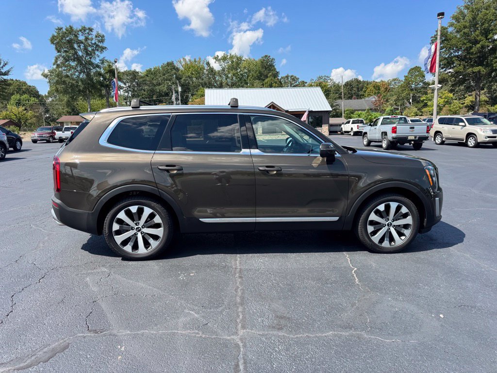 Used 2021 Kia Telluride EX w/ EX Premium Package FWD image 5