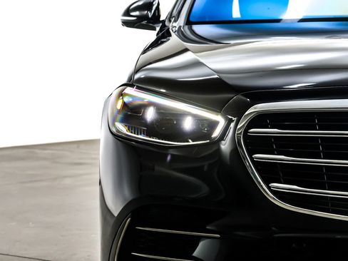 Certified 2023 Mercedes-Benz S 580 4MATIC Sedan image 16