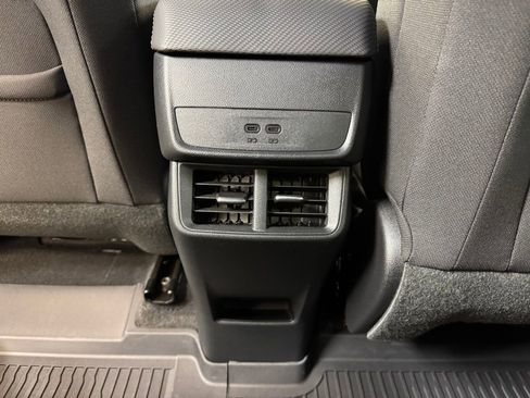 Used 2026 Chevrolet Equinox LT w/ Safety and Technology Package image 17