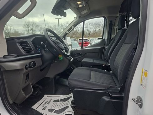 Used 2023 Ford Transit 250 Low Roof AWD w/ Exterior Upgrade Package image 9