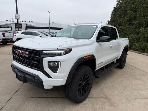 New 2026 GMC Canyon Elevation w/ Convenience Package image 7