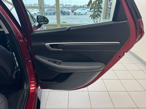 Used 2025 Hyundai Sonata Limited image 53
