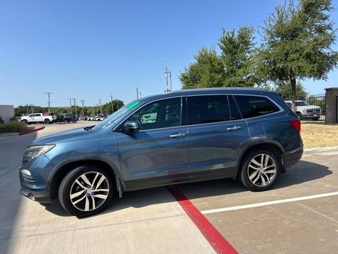 Used 2016 Honda Pilot Touring image 7