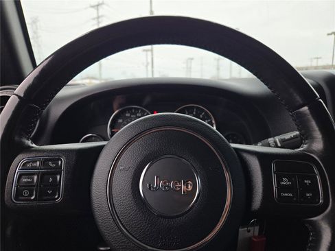 Certified 2018 Jeep Wrangler Sport image 28