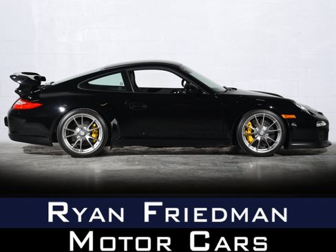 Used 2010 Porsche 911 GT3 RWD image 1