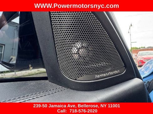 Used 2017 BMW M3 RWD image 29