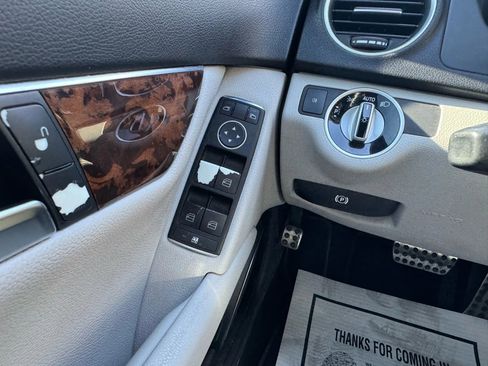 Used 2012 Mercedes-Benz C 250 Sedan image 22
