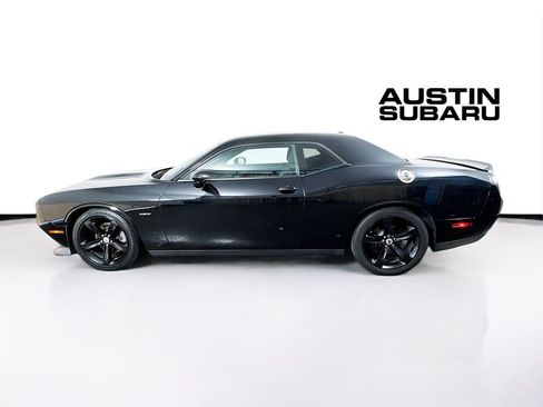 Used 2019 Dodge Challenger R/T w/ Driver Convenience Group image 4