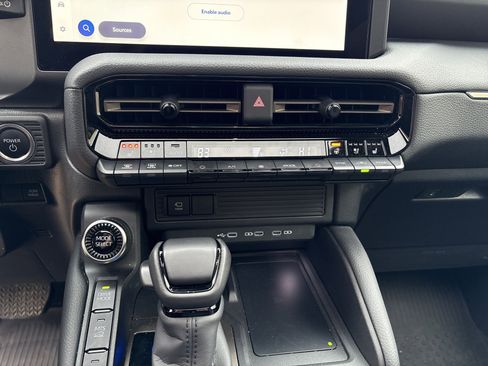 Used 2025 Toyota Land Cruiser w/ Premium Package image 30