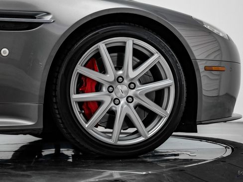 Used 2014 Aston Martin V8 Vantage S RWD image 87