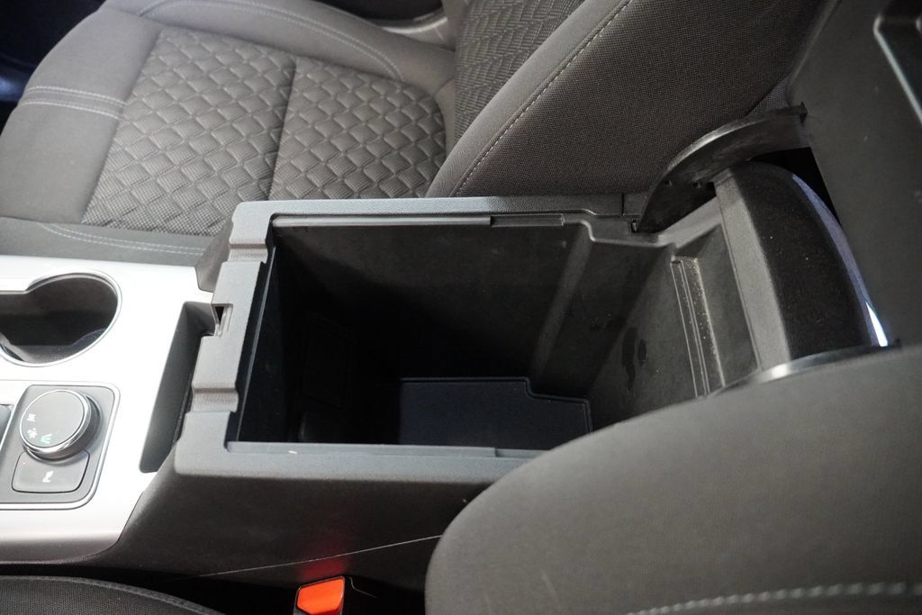 Used 2021 Chevrolet Blazer LT FWD image 24