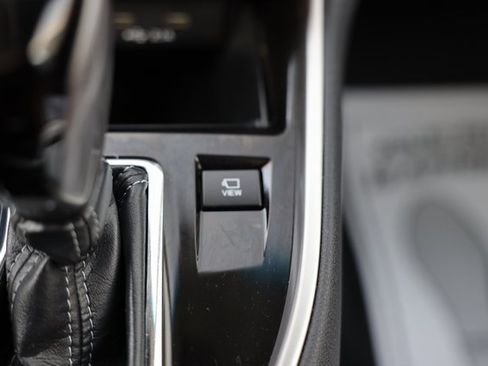 Certified 2022 Subaru Outback Touring XT image 50