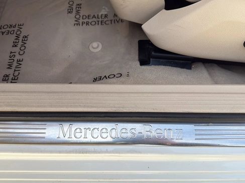 Used 2014 Mercedes-Benz E 350 4MATIC Sedan image 44