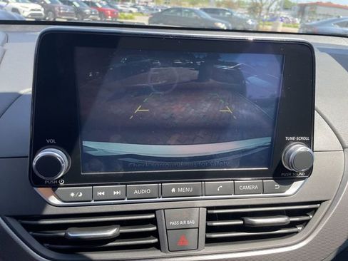 Used 2024 Nissan Altima 2.5 SR FWD image 22