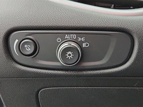 Used 2023 Chevrolet Malibu LT image 35