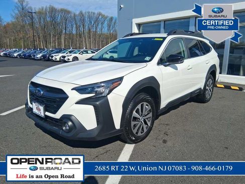 Used 2025 Subaru Outback Premium AWD/4WD image 3