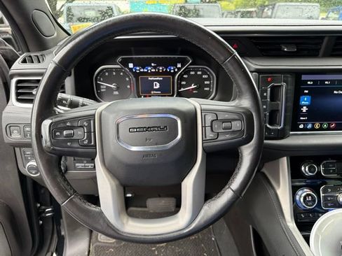 Used 2021 GMC Yukon Denali w/ Denali Ultimate Package AWD/4WD image 24