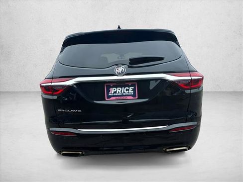 Used 2021 Buick Enclave Avenir w/ Avenir Technology Package FWD image 4