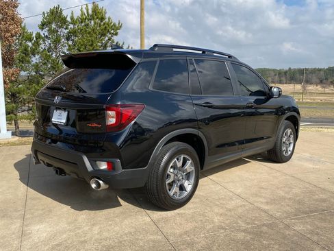 Used 2022 Honda Passport TrailSport image 6