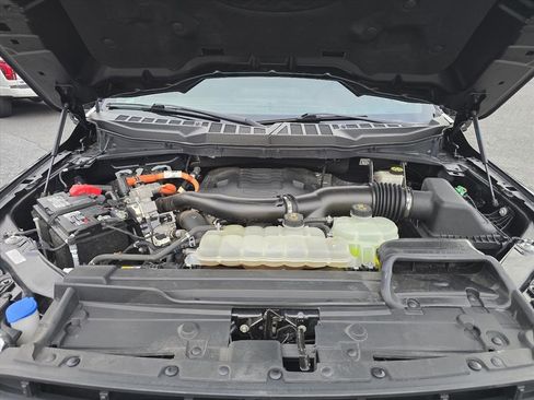 Used 2021 Ford F150 Lariat w/ Max Trailer Tow Package image 27