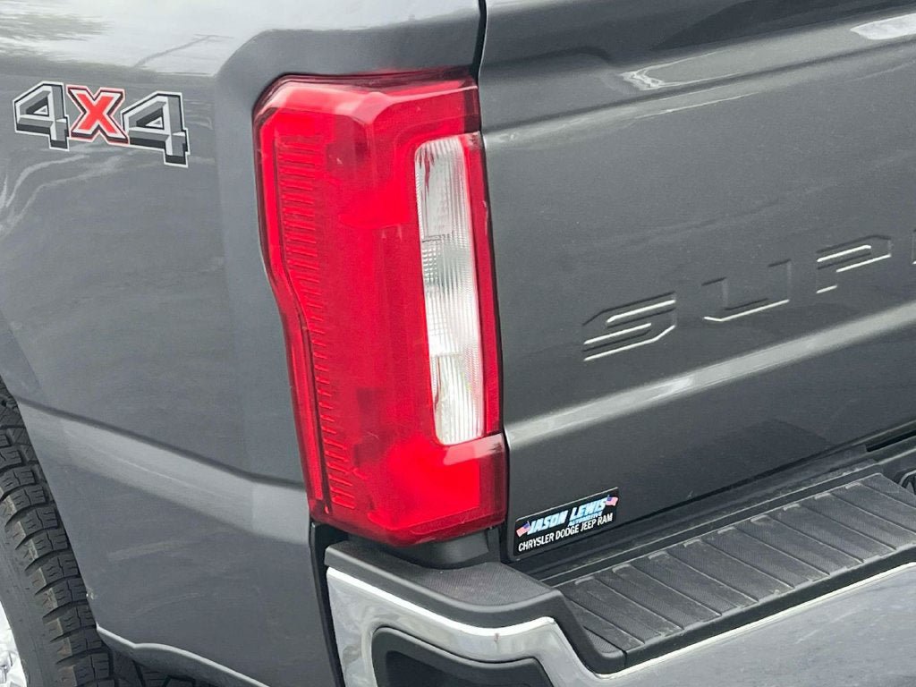 Used 2025 Ford F250 XLT AWD/4WD image 10
